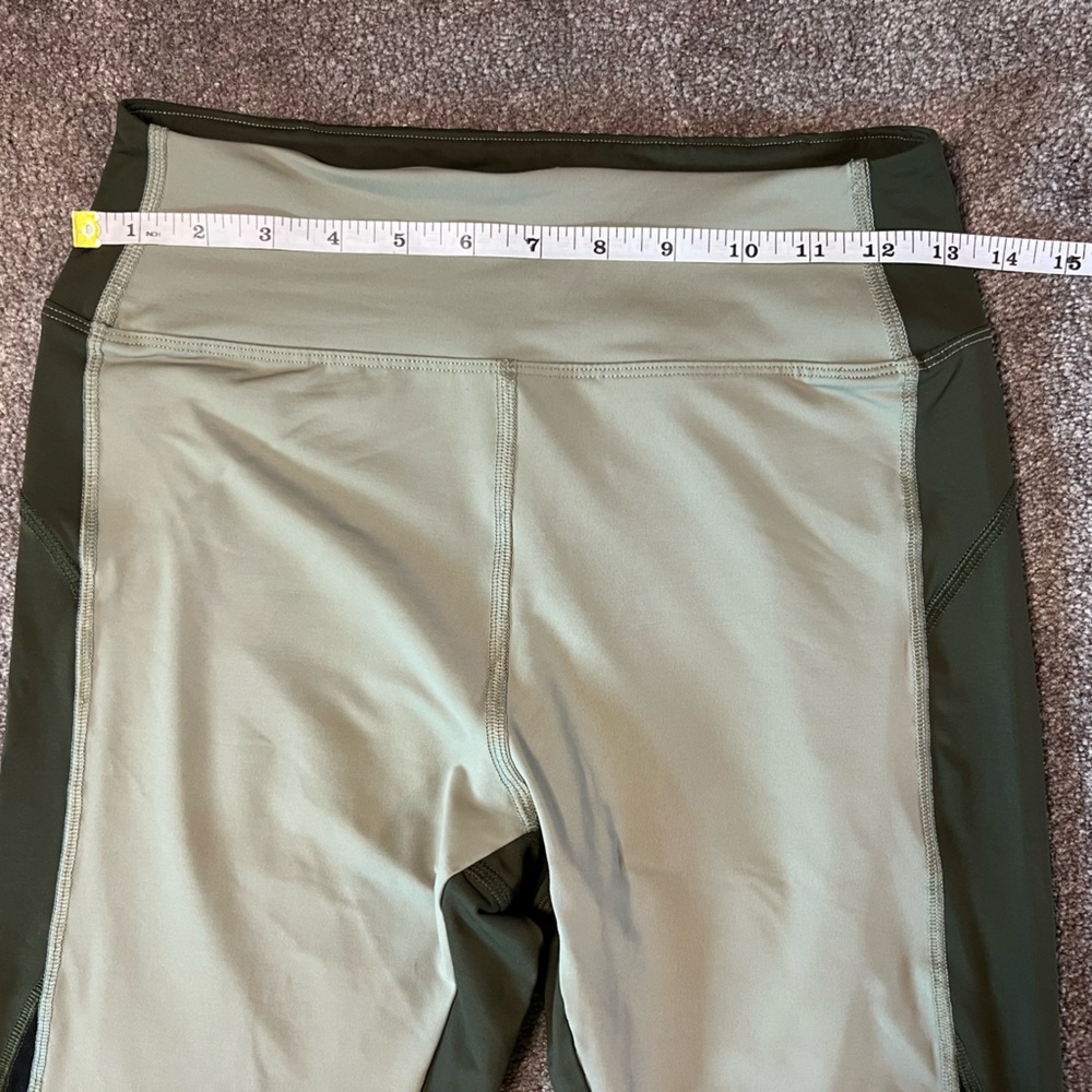 Victoria’s Secret PINK Ultimate Featherweight Leggings - Picture 8 of 9